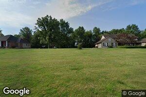 16 Lakeview Dr, Marshall, IL 62441