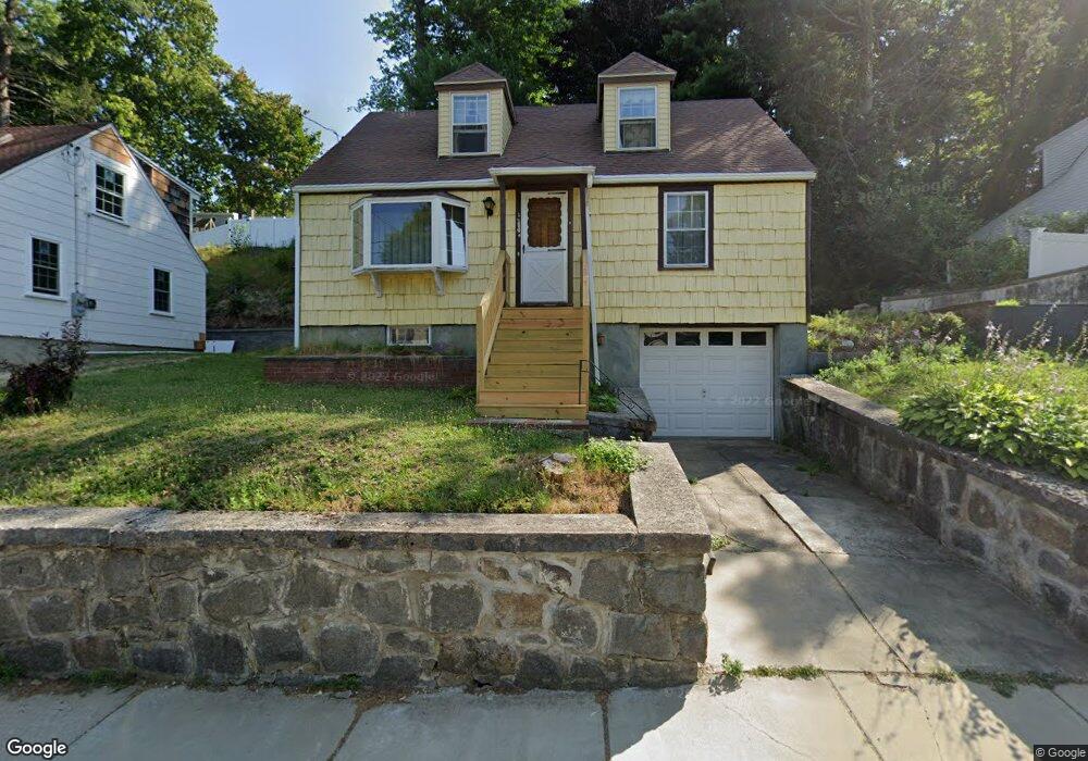 42 Potomac St, West Roxbury, MA 02132 - photo 1