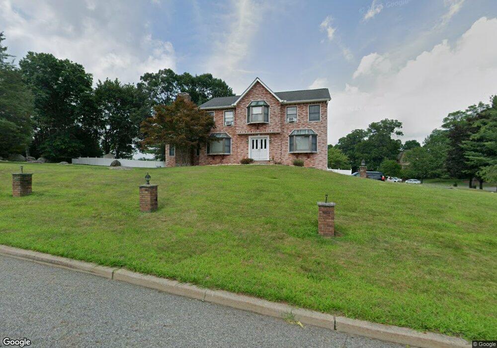 148 Mcintosh Dr, Mahwah, NJ 07430 - photo 1