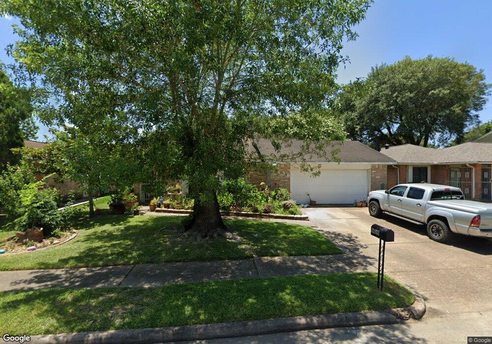 9438 Misty Bridge St, Houston, TX 77075 - photo 1