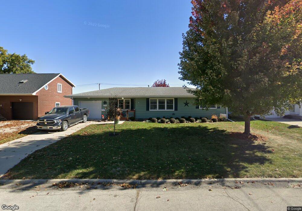 1004 E 15th St S, Newton, IA 50208 - photo 1