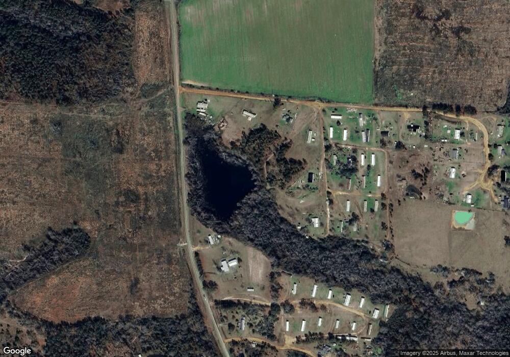 176 Maple Ln, Douglas, GA 31535 - photo 1