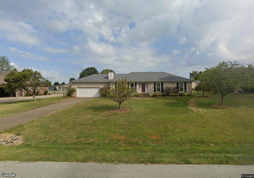 621 Highland Springs Dr, Mount Washington, KY 40047 - photo 1