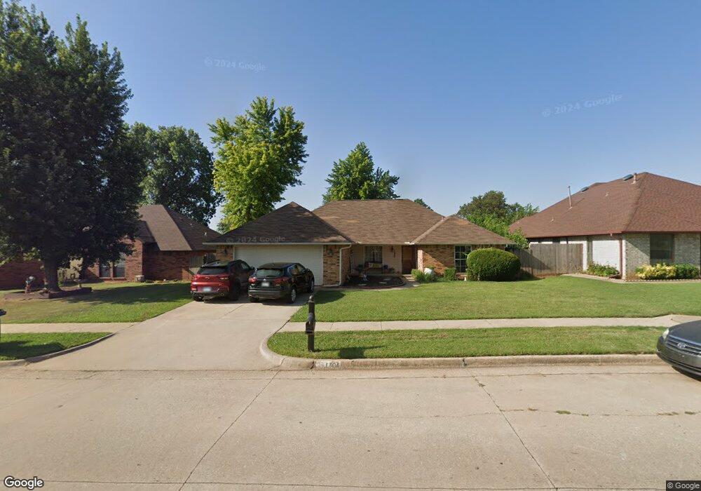 1404 E Main St, Moore, OK 73160 - photo 1