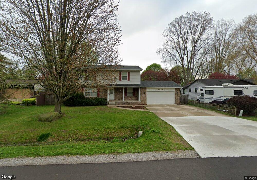 5217 Birchcrest Dr, Swartz Creek, MI 48473 - photo 1