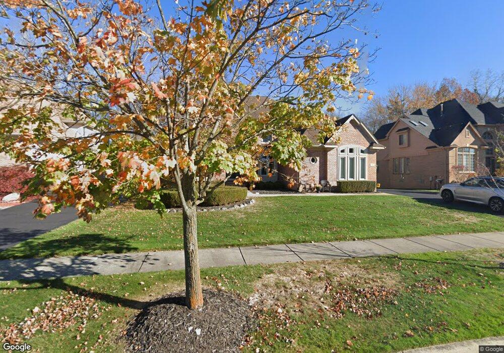 7367 Rafford Ln, West Bloomfield, MI 48322 - photo 1