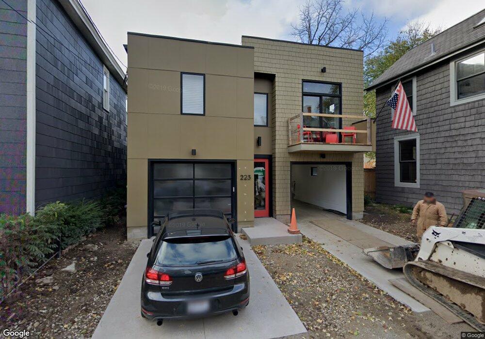 223 Lear St, Columbus, OH 43206 - photo 1