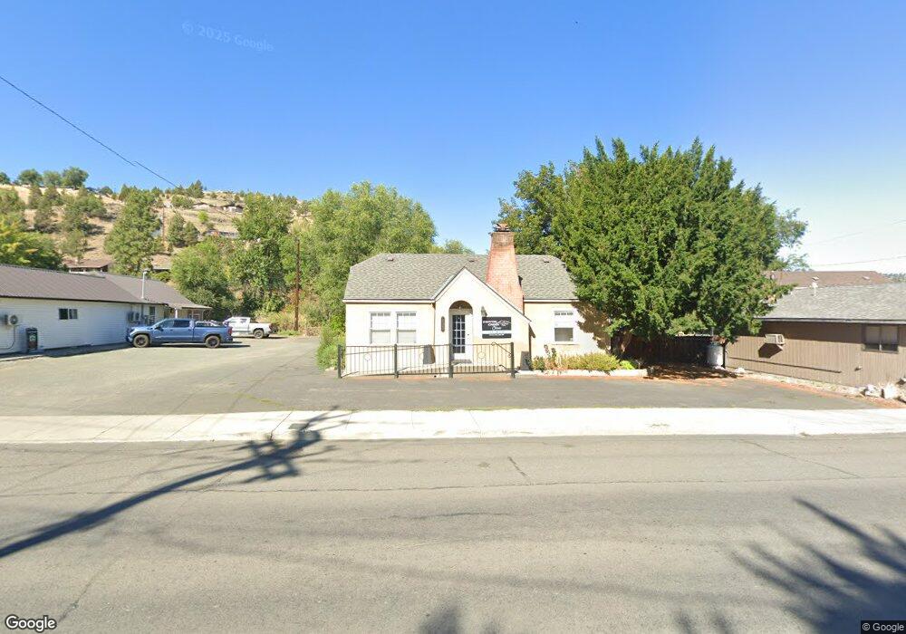 235 S Canyon Blvd, John Day, OR 97845 - photo 1