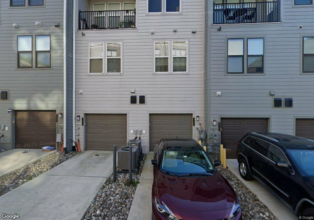 13359 Launders St, Herndon, VA 20171 - photo 1