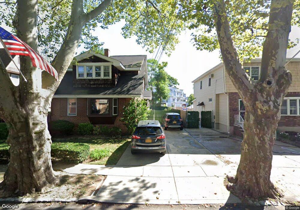 25 Gail Ct, Staten Island, NY 10306 - photo 1