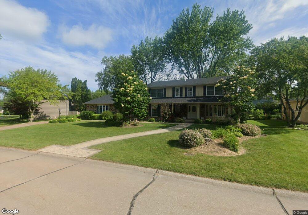 2020 E 45th St, Davenport, IA 52807 - photo 1
