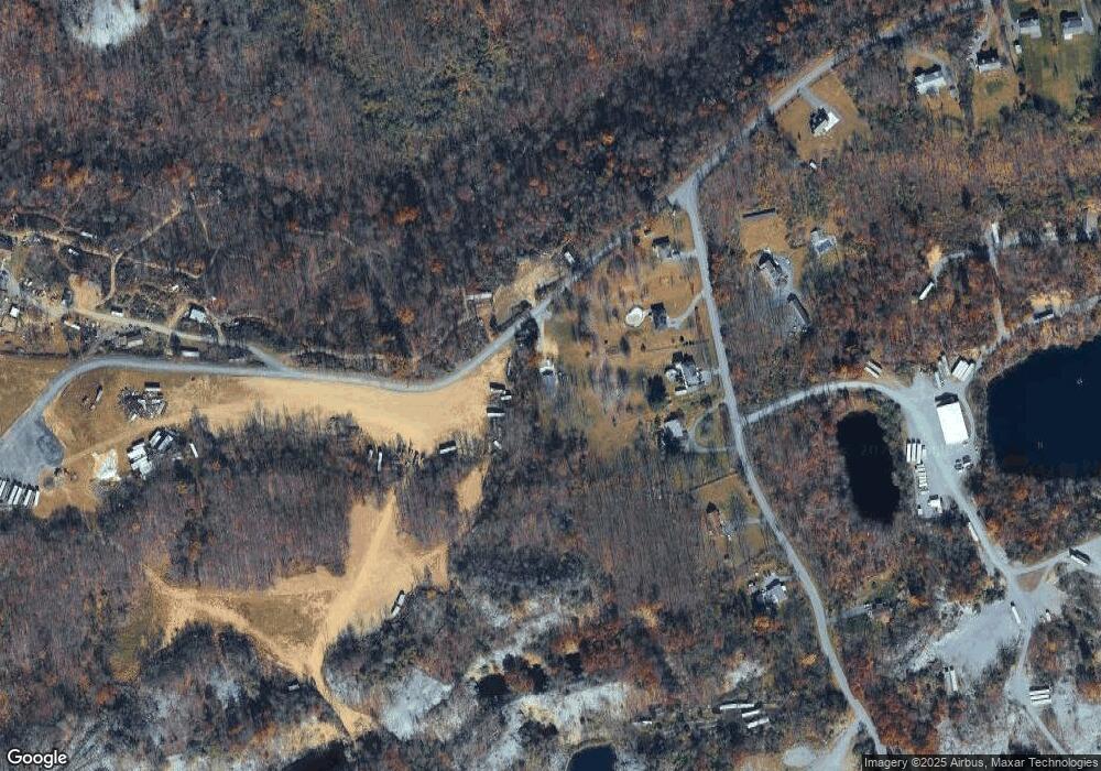 2934 Scout House Rd unit 3, Slatington, PA 18080 - photo 1