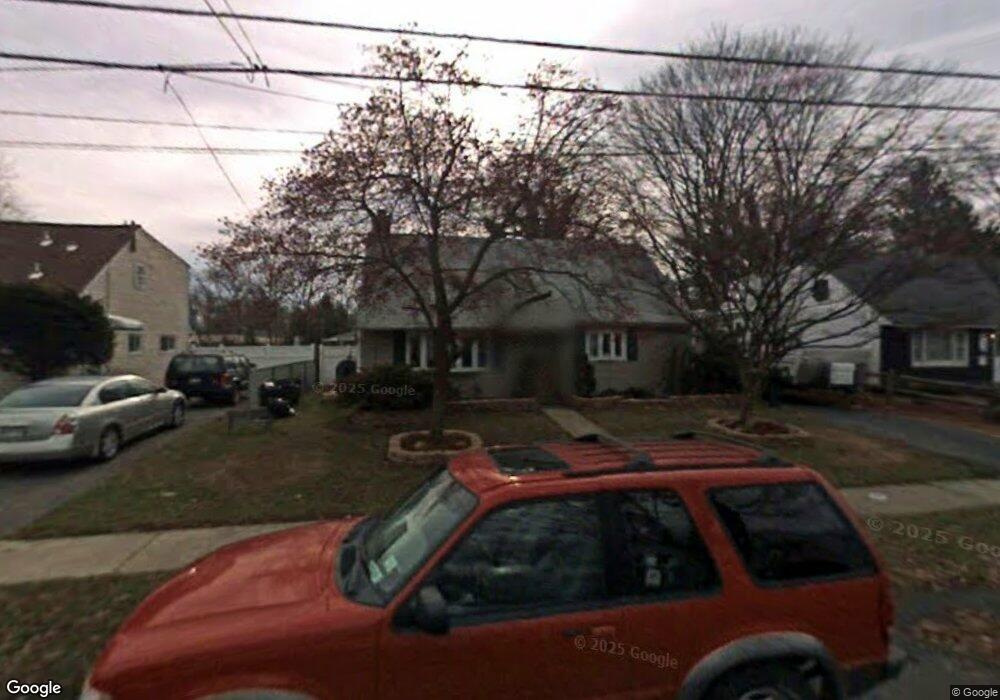 22 E Gate, Copiague, NY 11726 - photo 1