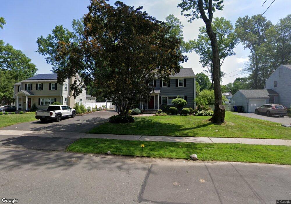 54 Sequin Rd, West Hartford, CT 06117 - photo 1