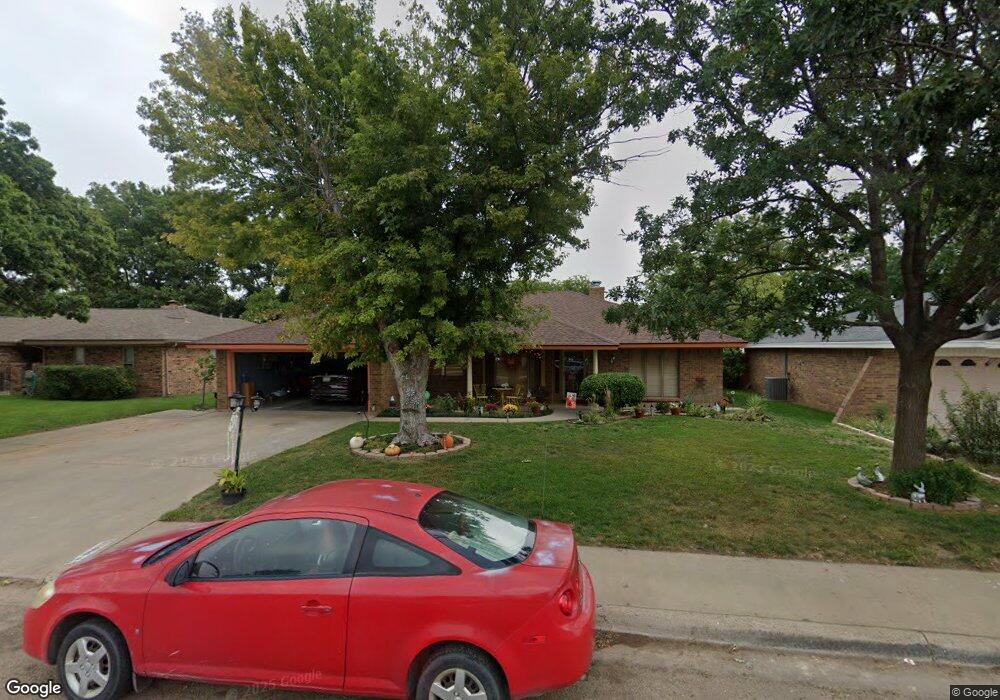 604 Pear Ave, Dumas, TX 79029 - photo 1