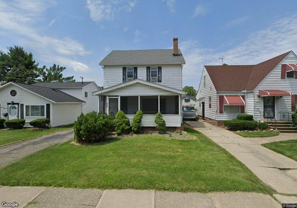 5180 Joseph St, Maple Heights, OH 44137 - photo 1