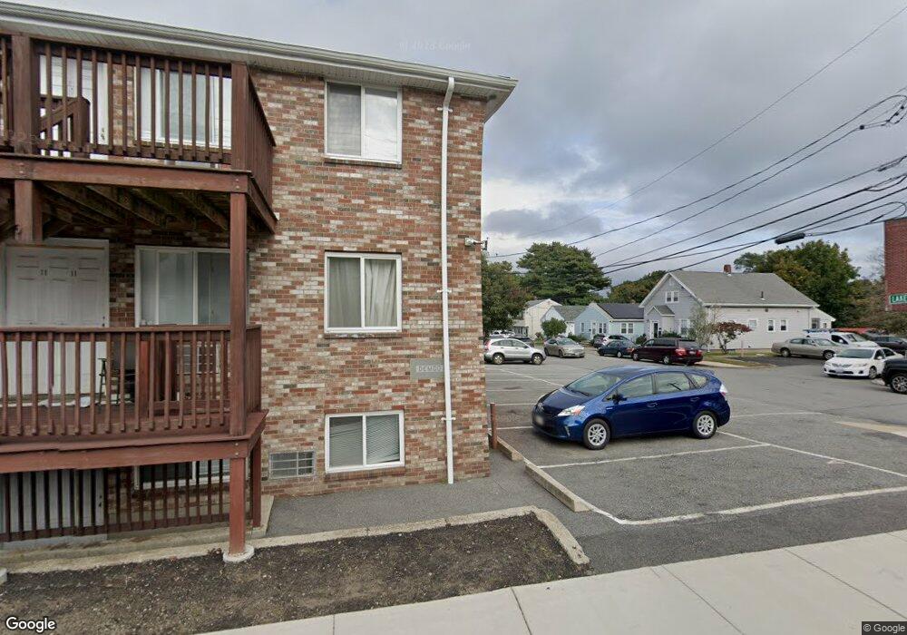 241 Lake St unit 12, Waltham, MA 02451 - photo 1