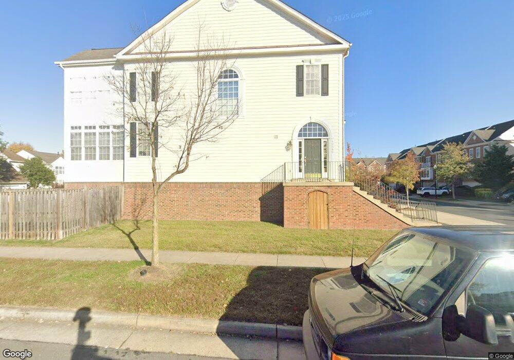 42690 Rolling Rock Square, Chantilly, VA 20152 - photo 1