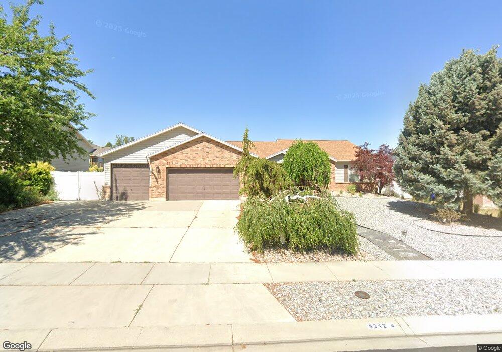 9312 S Uinta Hills Dr, West Jordan, UT 84088 - photo 1