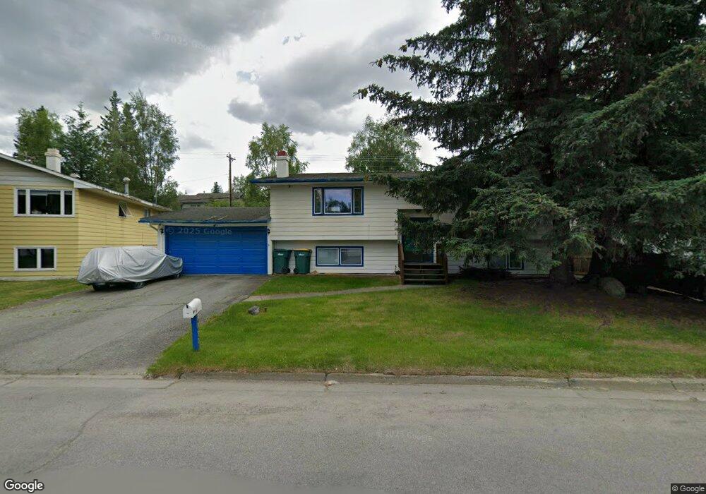 1992 Waldron Dr, Anchorage, AK 99507 - photo 1