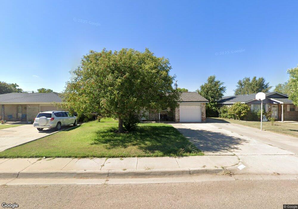 611 Elm Ave, Dumas, TX 79029 - photo 1