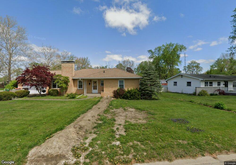 115 Regent St, Lincoln, IL 62656 - photo 1