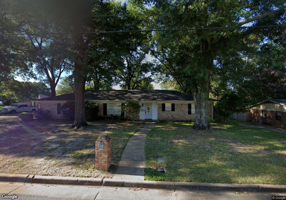 1302 Woodland Hills Dr, Tyler, TX 75701 - photo 1