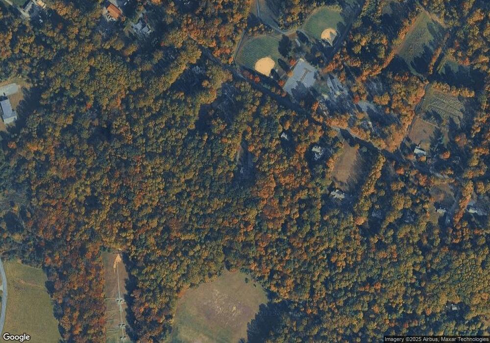 817 Mountain Rd, Boyertown, PA 19512 - photo 1