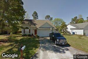 220 Venturi Dr, New Bern, NC 28560