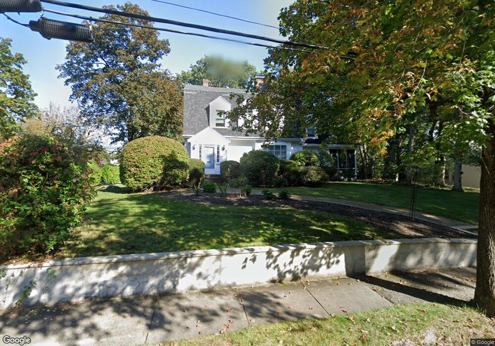 126 Moffat Rd, Waban, MA 02468 - photo 1