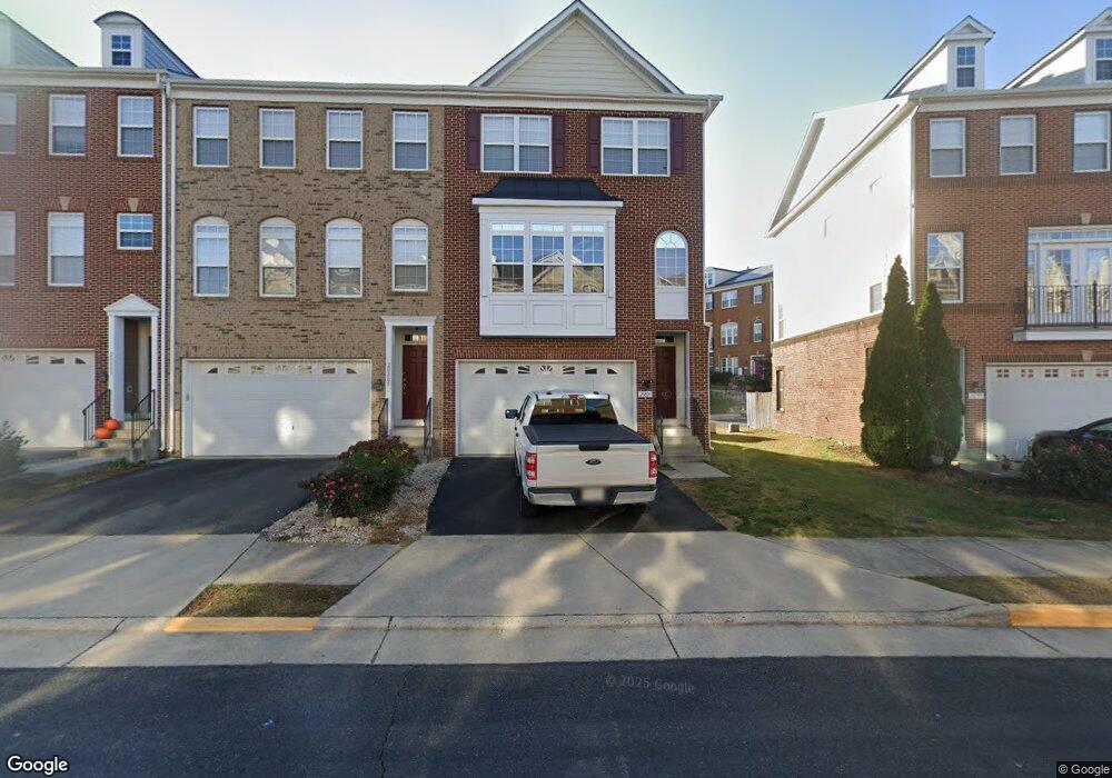 20803 Yeats Square unit 21, Ashburn, VA 20148 - photo 1