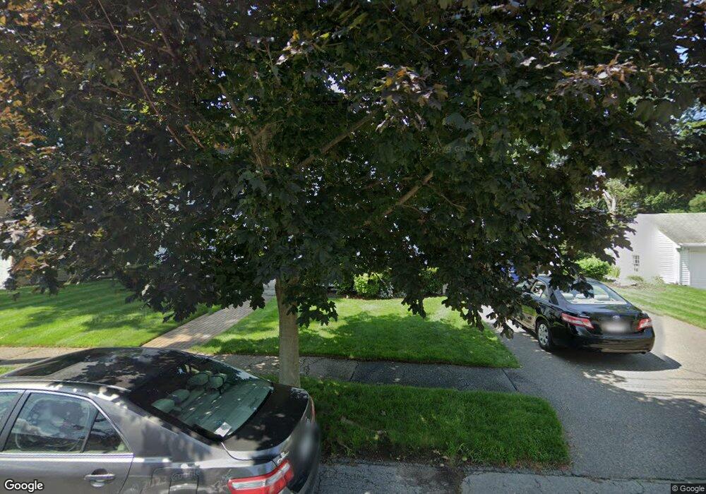 37 Sheridan Dr, Milton, MA 02186 - photo 1