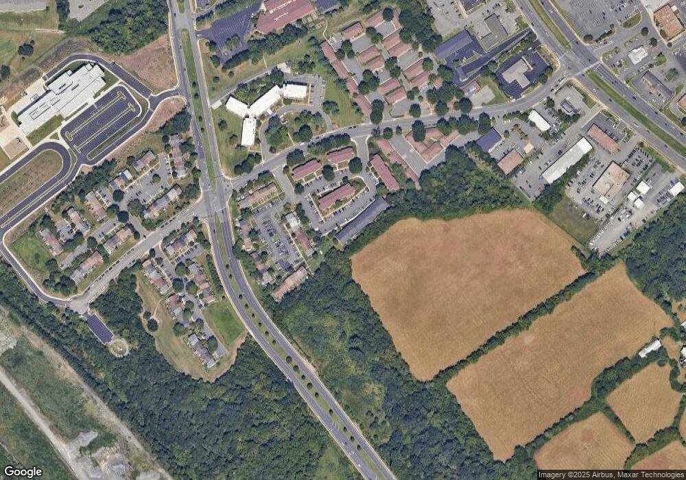 10600 Provincial Dr unit 11 UNITS, Manassas, VA 20109 - photo 1