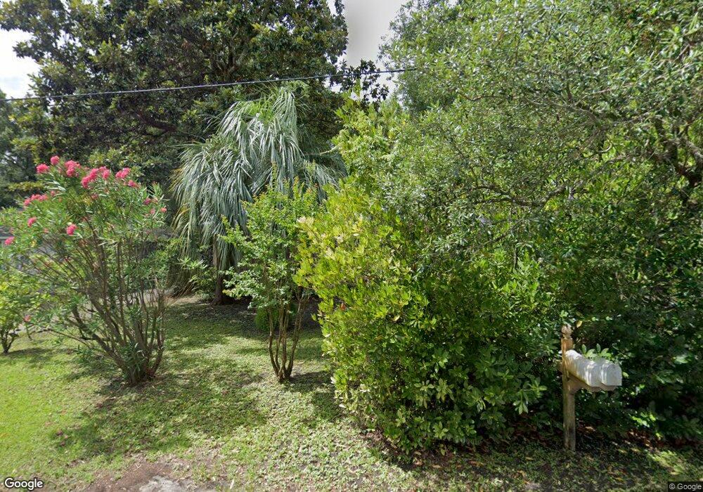 176 Mcintosh Ave, Saint Simons Island, GA 31522 - photo 1