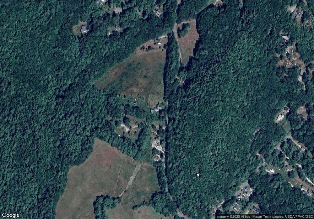 68 Pine St, Freeport, ME 04032 - photo 1