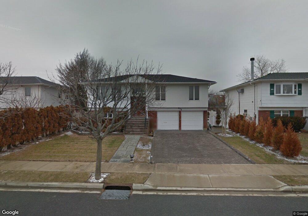 917 Marginal Rd, Lido Beach, NY 11561 - photo 1