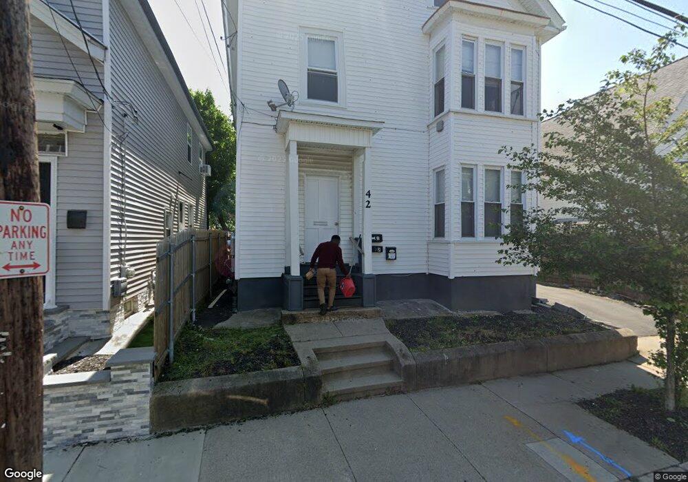 42 Vineyard St, Providence, RI 02907 - photo 1