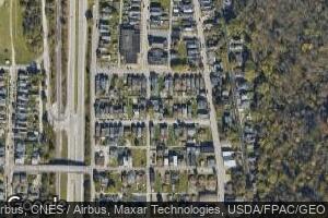 35 5th St, McMechen, WV 26040