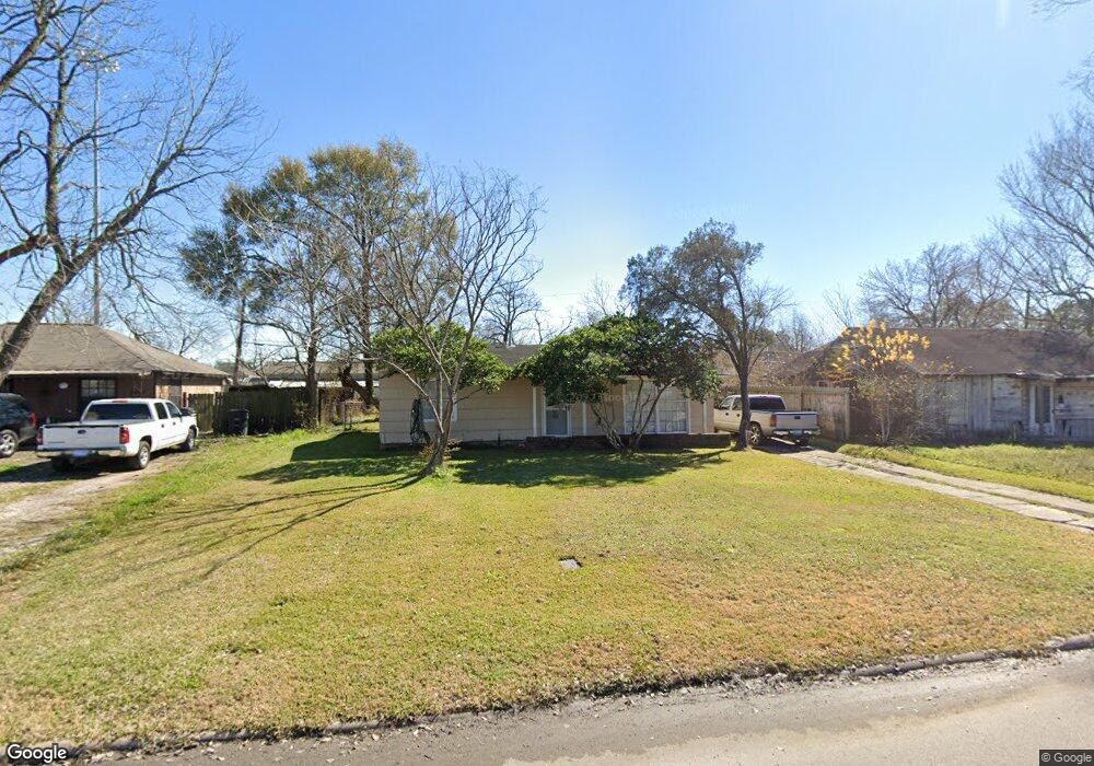 7742 Southern St, Houston, TX 77087 - photo 1