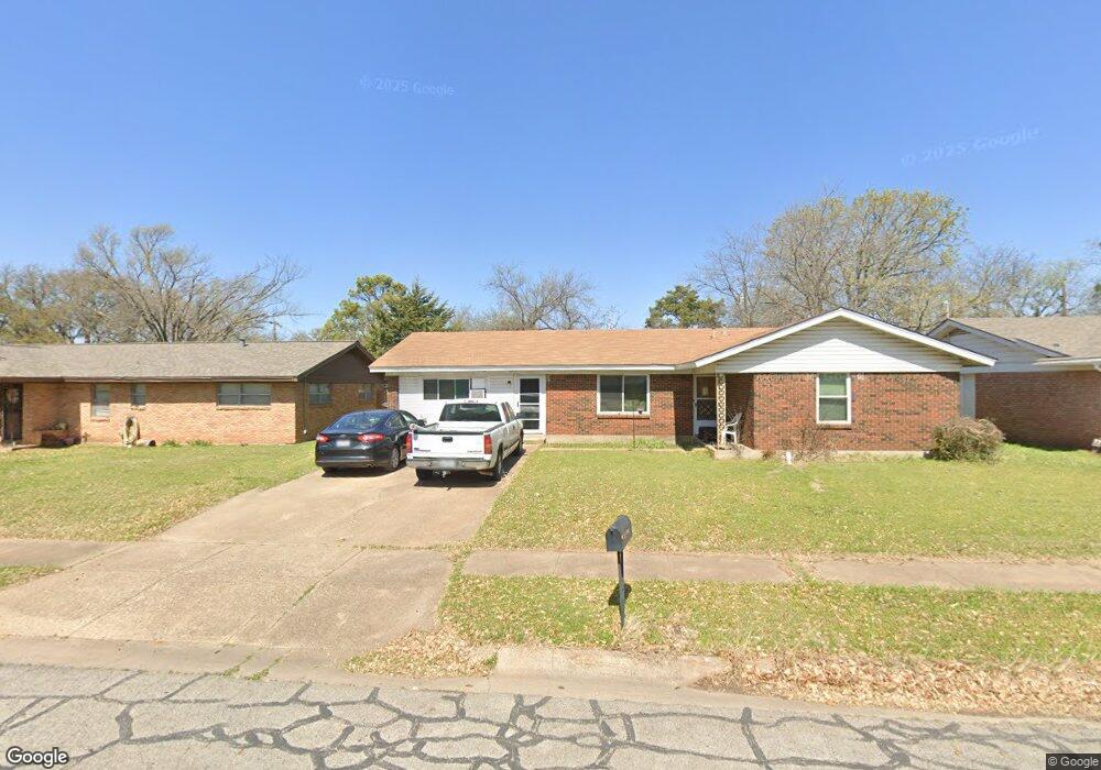 1310 Roberts Ave, Cleburne, TX 76033 - photo 1