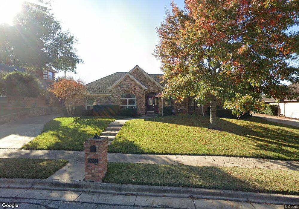 2208 Laurel Ct, Bedford, TX 76021 - photo 1