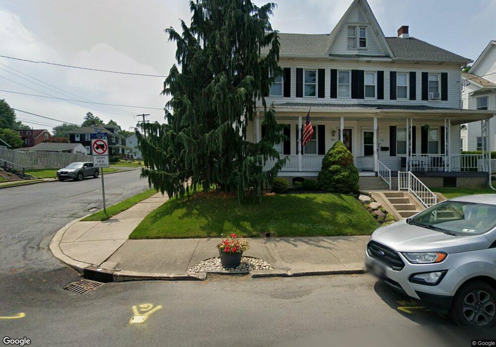 201 N Broad St, Nazareth, PA 18064 - photo 1