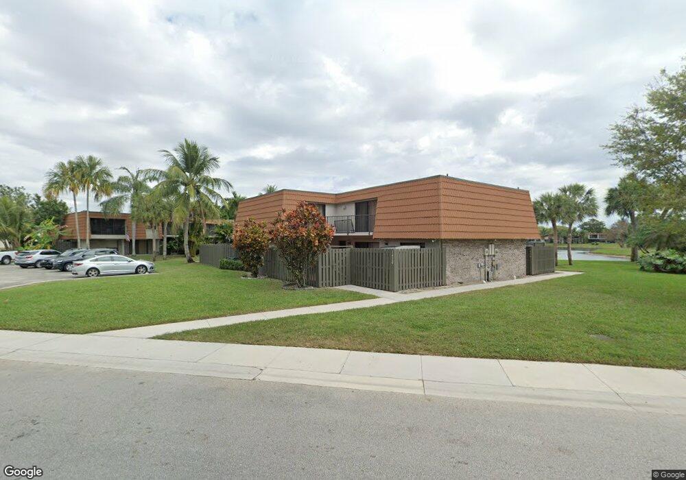 1426 W Harmony Lake Cir, Davie, FL 33324 - photo 1