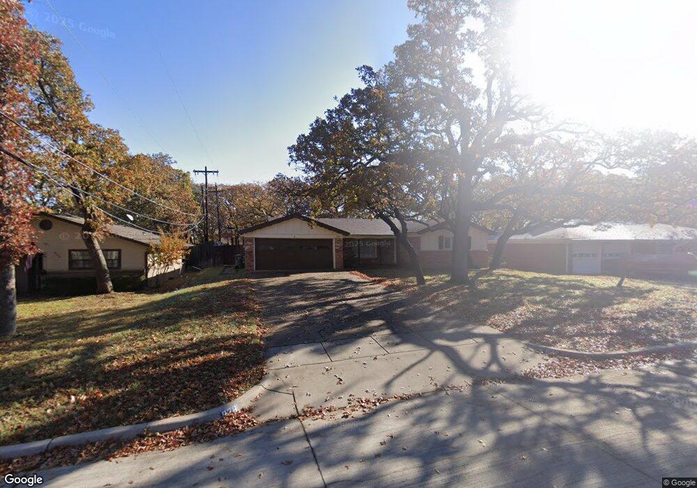 828 Patti Dr, Bedford, TX 76022 - photo 1