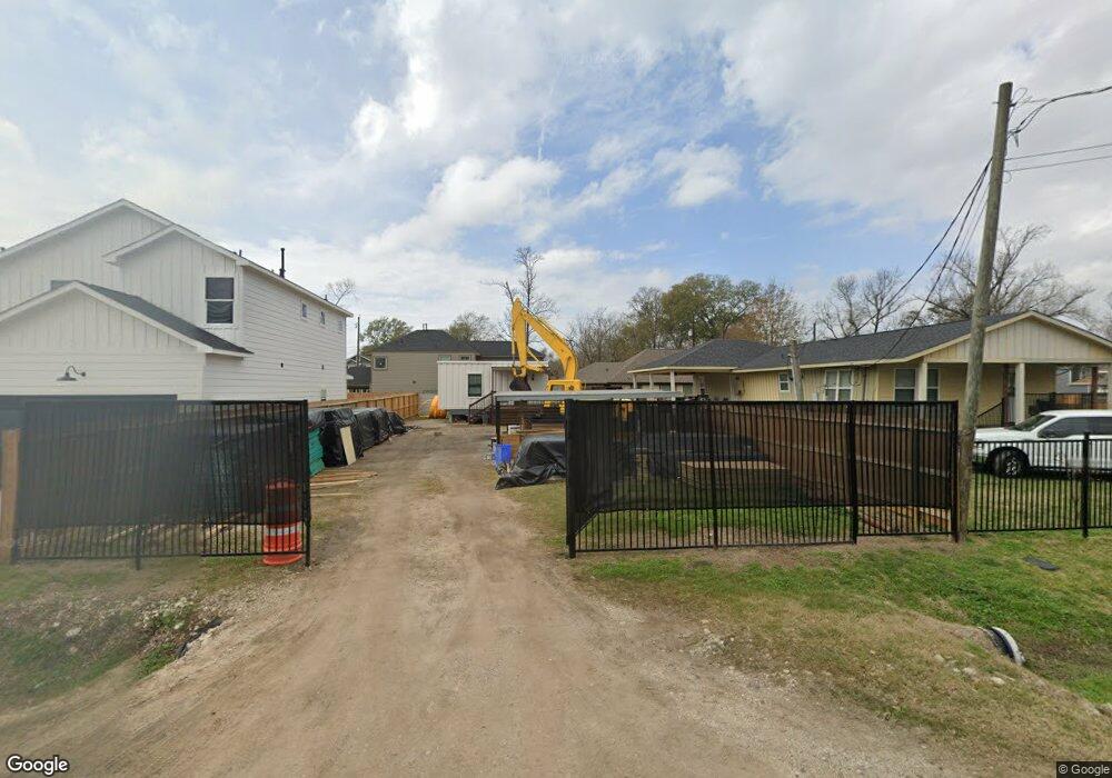 7909 James Franklin St, Houston, TX 77088 - photo 1
