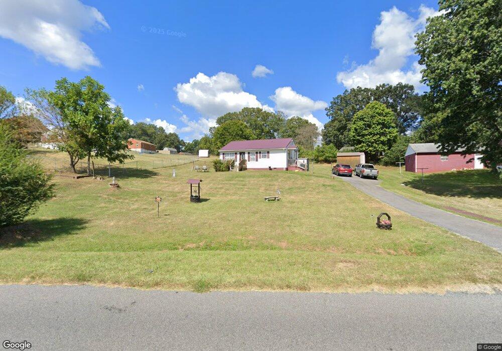 362 Lakeview Dr, Madison Heights, VA 24572 - photo 1