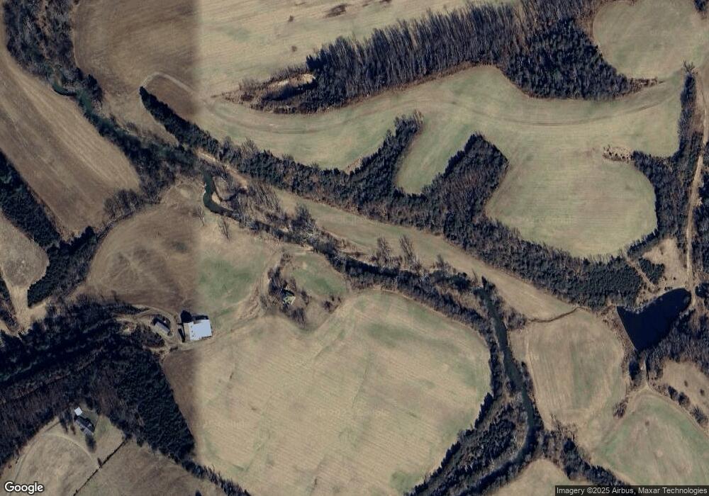 112 Glover Cir, Staunton, VA 24401 - photo 1