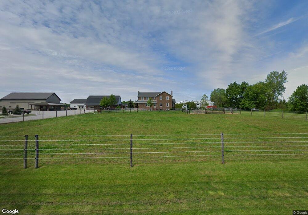 10221 Ricker Rd, Grabill, IN 46741 - photo 1