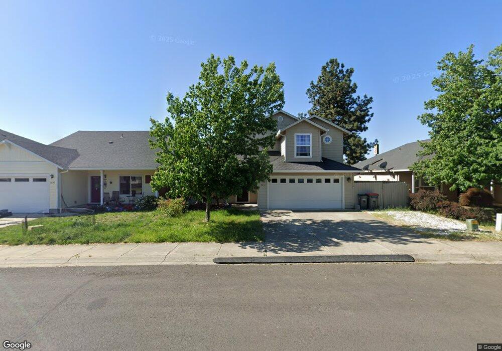 4292 Hamrick Rd, Central Point, OR 97502 - photo 1