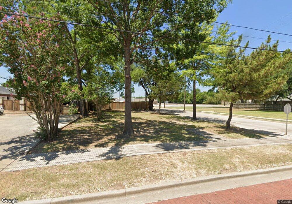 415 E Elm St, Gainesville, TX 76240 - photo 1